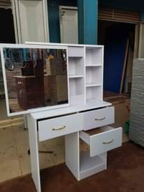 A picture of Dressing mirror 0774774314 0757797297