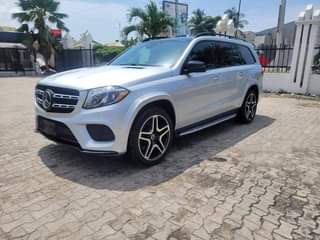A picture of 2019 Mercedes Benz GLS 450 2