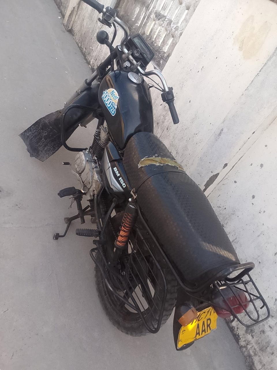 A picture of Boxer 100