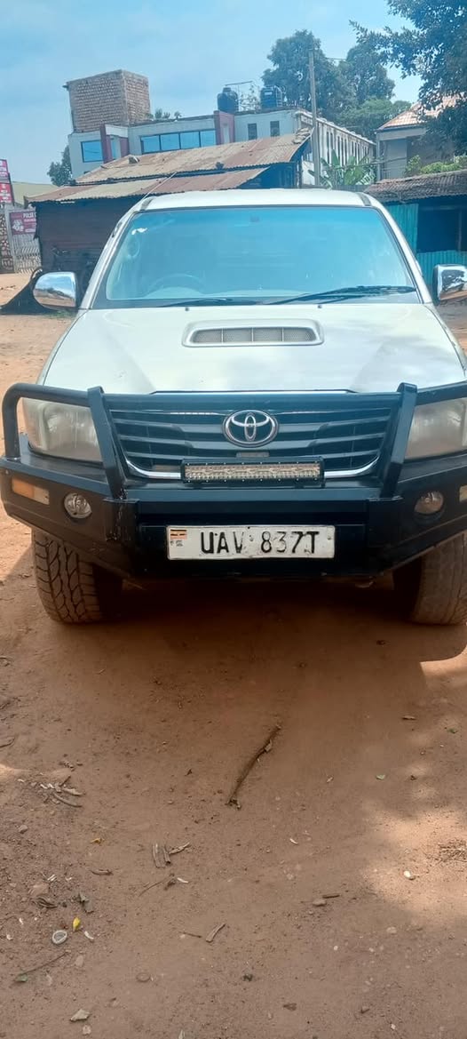 used toyota hilux