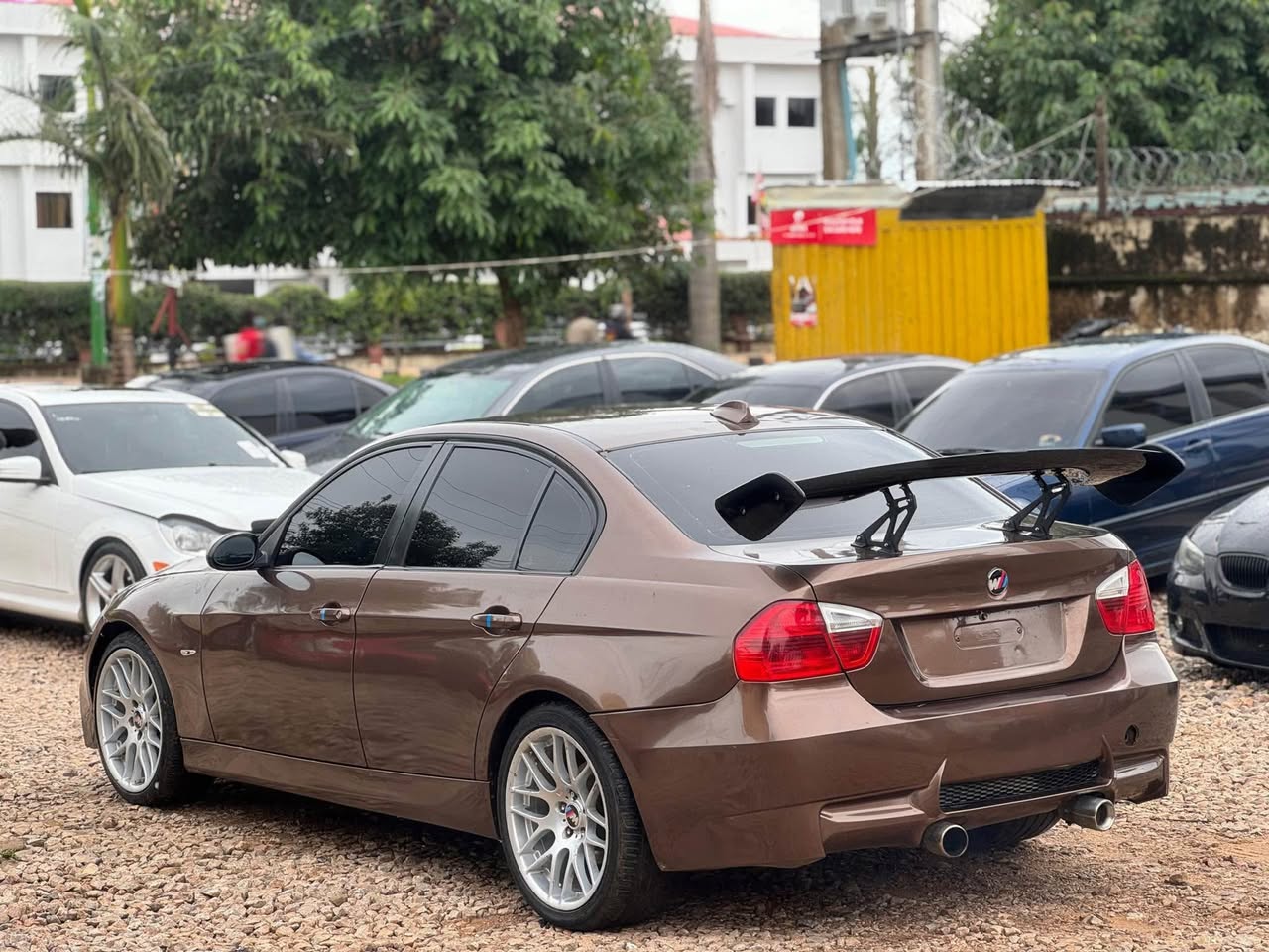 A picture of Extremely Clean BMW E90 Original Duty Automatic Transmission Very sound