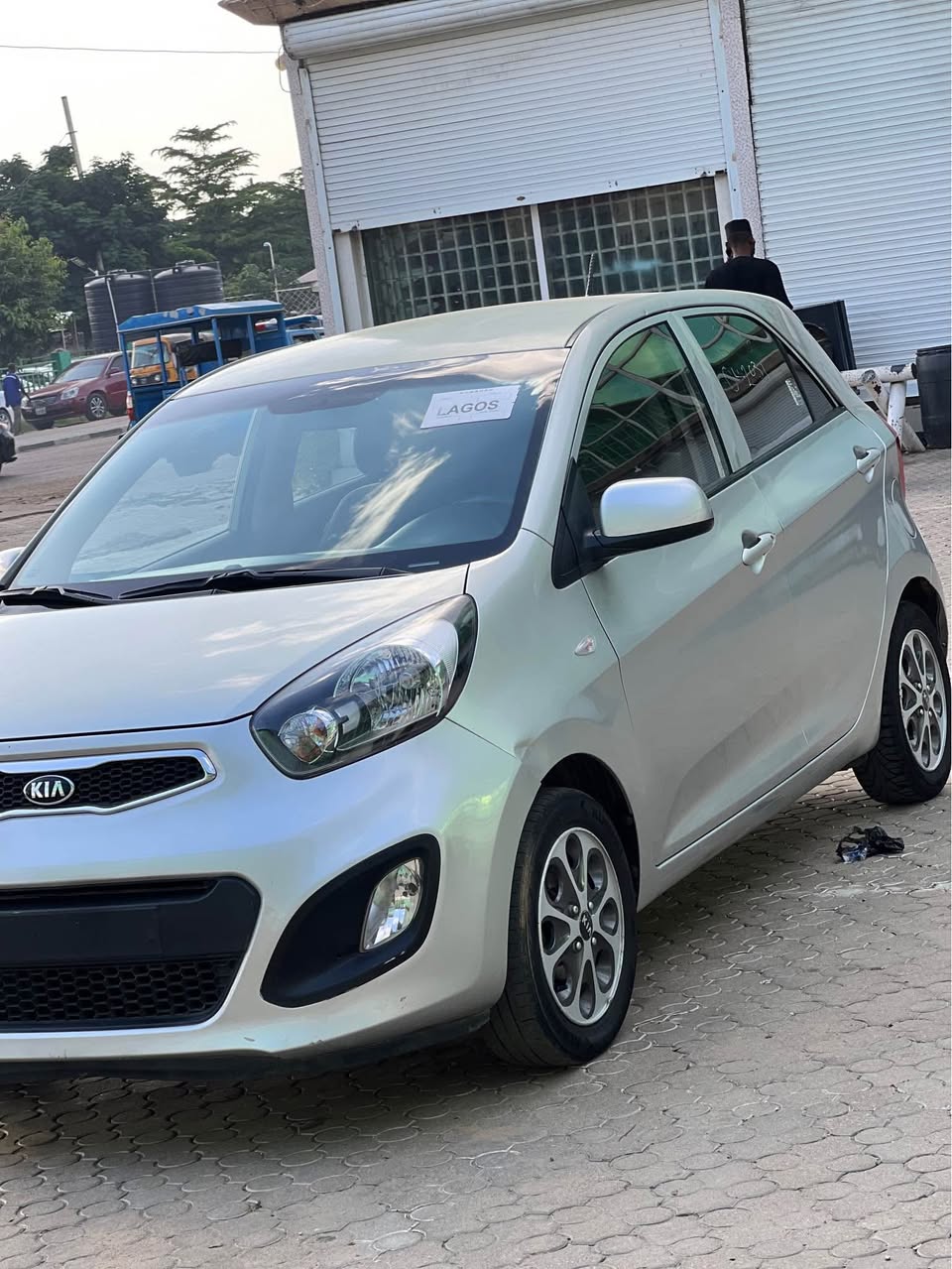 A picture of Kia morning