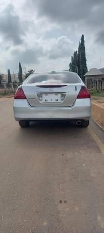 A picture of A carefully and neatly used Honda Accord DC 2007 is