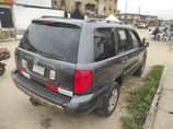 A picture of Honda Pilot 2004 Model