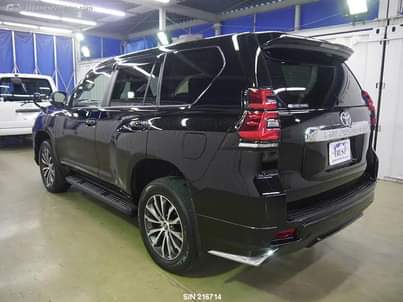 A picture of 2018 Toyota Landcruiser