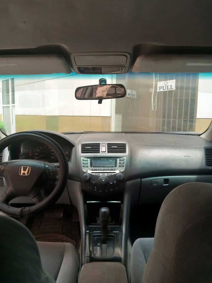 A picture of Honda Accord 2006