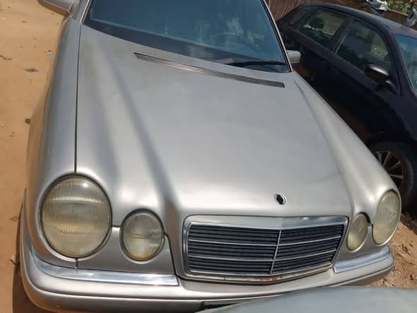 A picture of Benz working perfectly Dm 07015227957