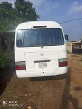 A picture of Toyota coaster