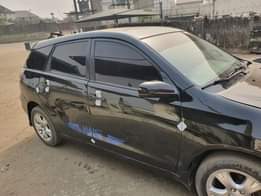 A picture of SHARP 2004 MODEL TOYOTA Matrix with no issues at all