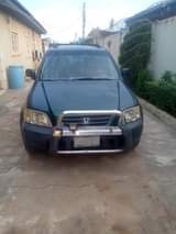 A picture of Honda CR V for urgent sale in ikorodu 08081315628 08036708656