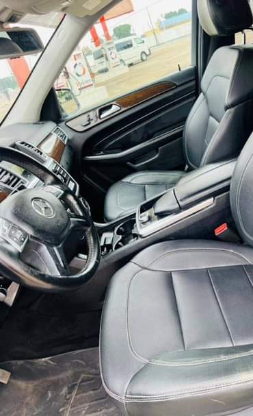 A picture of Very sharp 2012 ML350 Gray On Black Interior Total Accident