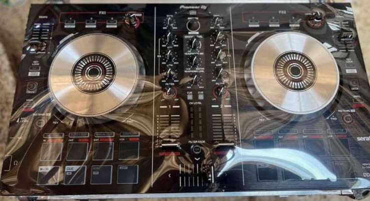 A picture of DJ equipments