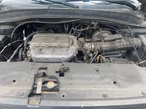 A picture of KB AUTOs Honda Pilot YEAR 2004 model Three seaters My