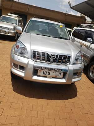 A picture of TX Ronaldo Land Cruiser UAU 2006 model Diesel at 50m