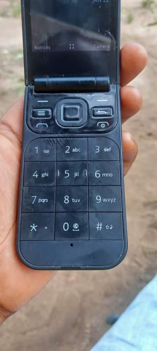A picture of NOKIA 2720 og