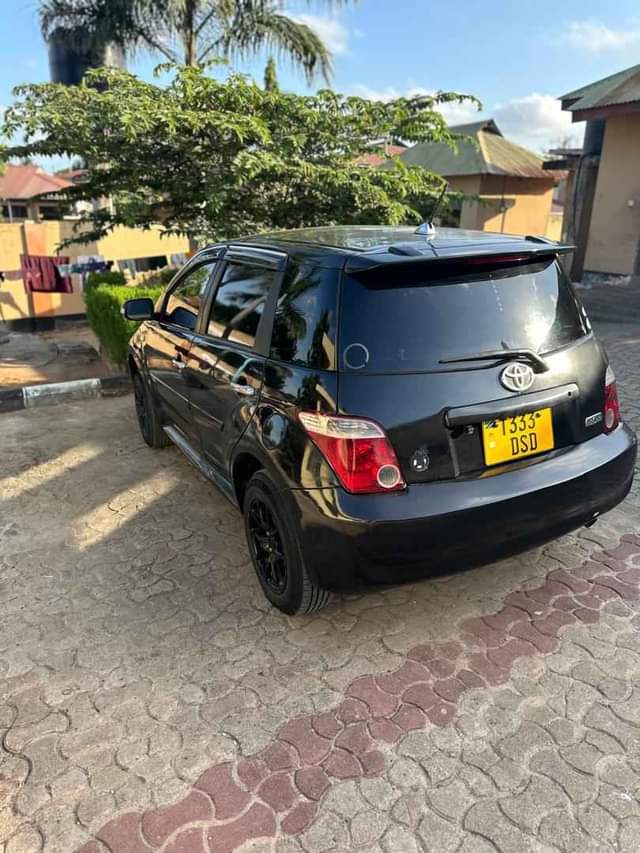 used toyota ist