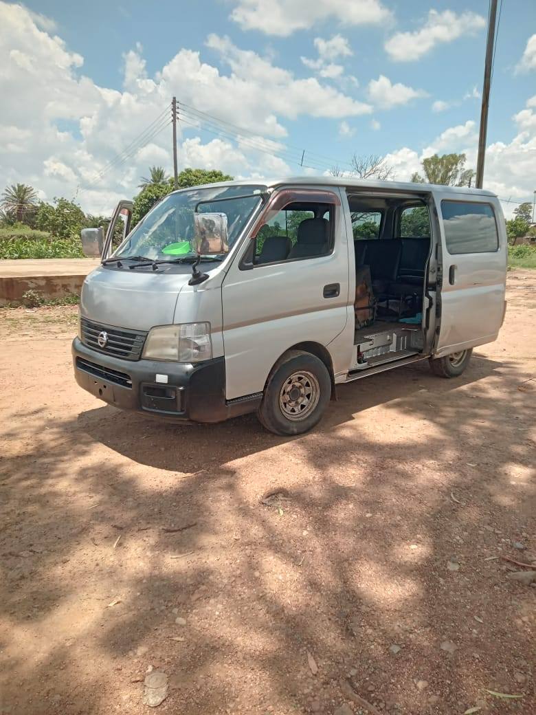 used nissan caravan