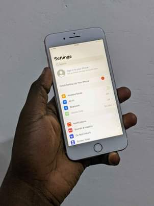 A picture of Iphone 7 plus 32gb used