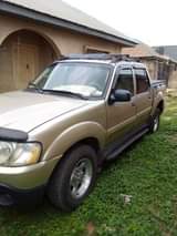 A picture of Pick up Ford Explorer 2004