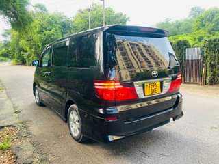 A picture of Toyota Alphad Kali sana