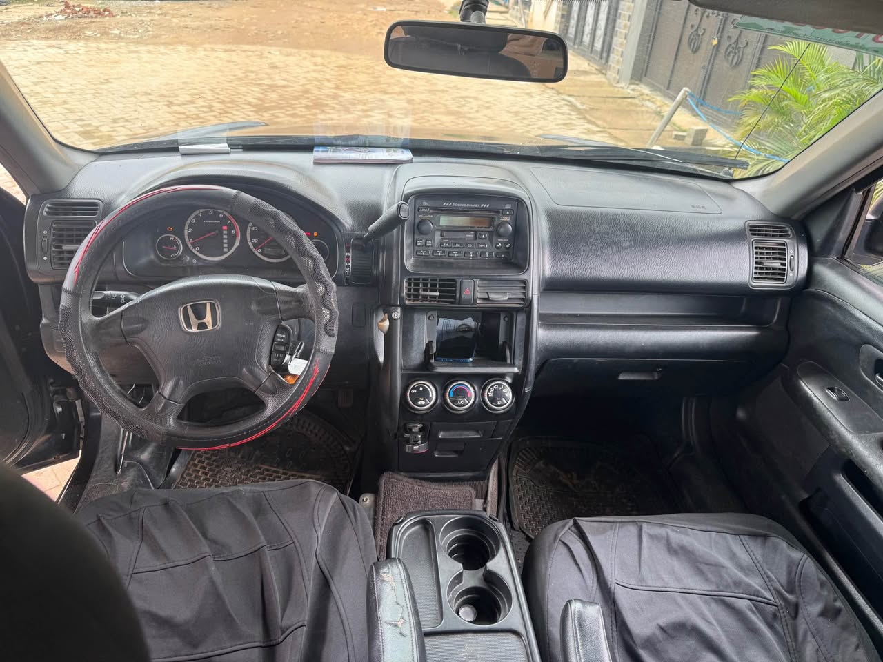 A picture of Honda crv 2004
