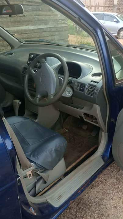 A picture of Toyota Corolla spacio