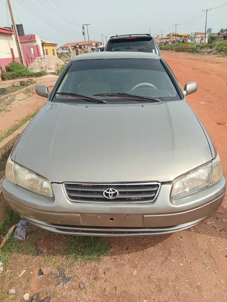 A picture of Toyota Camry 2001 Model of Top Quality