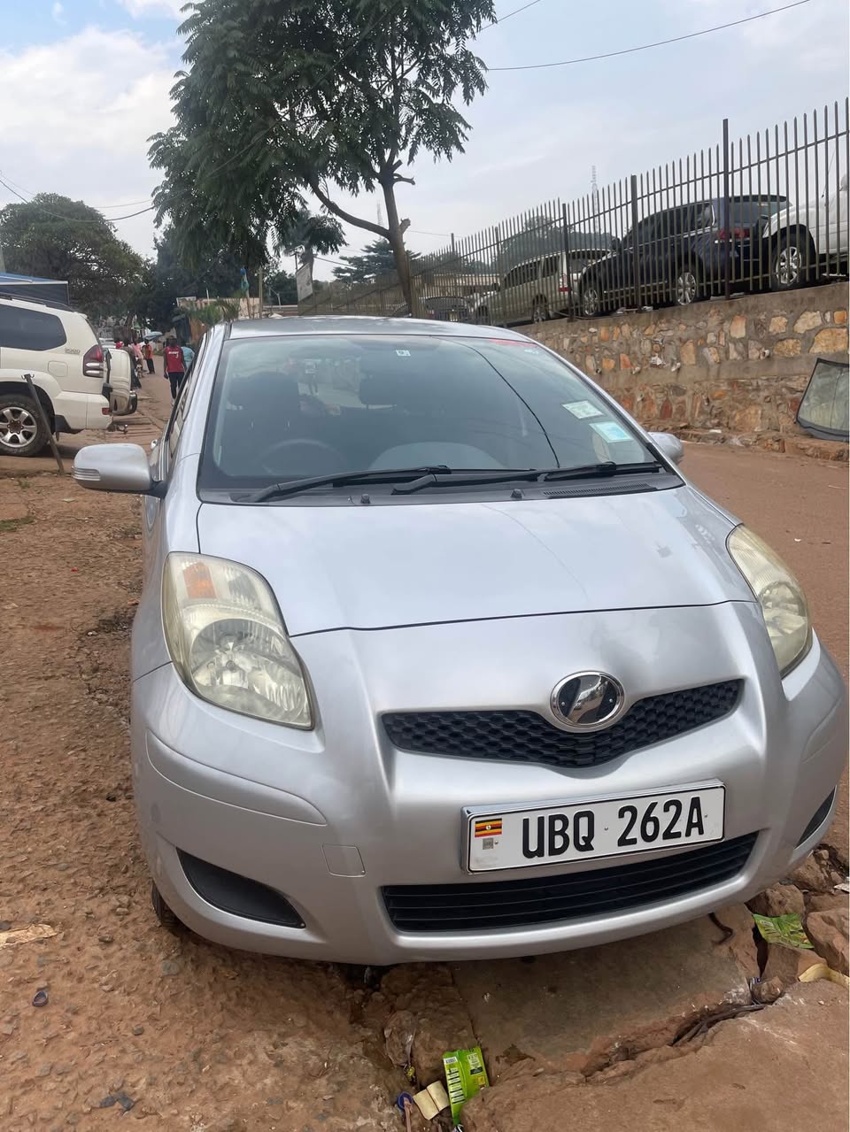 A picture of Toyota vitz new shape