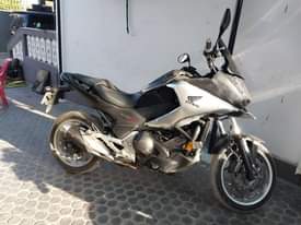 A picture of HONDA NC AUTOMATIC CC 750 NI KUWASHA NA KUONDOKA BEI