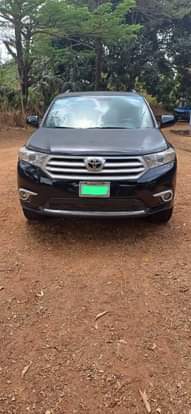 A picture of Very clean and sound Toyota Highlander 2011 2012 model Location
