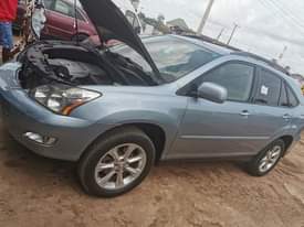 A picture of Direct benjour 2009 Lexus rx350 small body for distress sales