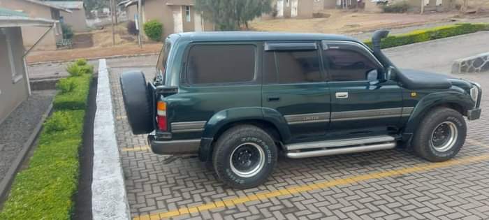 A picture of Toyota Land cruiser
