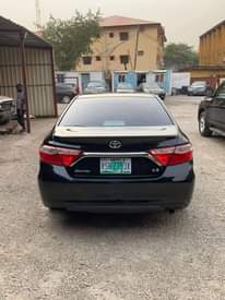 A picture of 2015 Toyota Camry SE