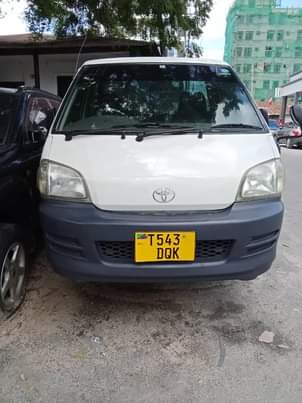 A picture of TOYOTA TOWN HAICE ENJECTION MANUAL GEAR GALI KALI SANA ML