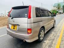 A picture of TOYOTA ISIS