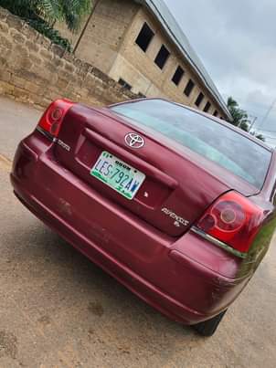 A picture of Toyota Aventis 2005 model pure first body PAN guaranteed engine