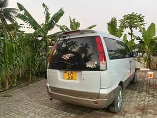 A picture of toyota noah