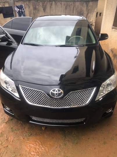 A picture of 2008 Toyota Camry Spider 4plugs Everything is Intact Buy and