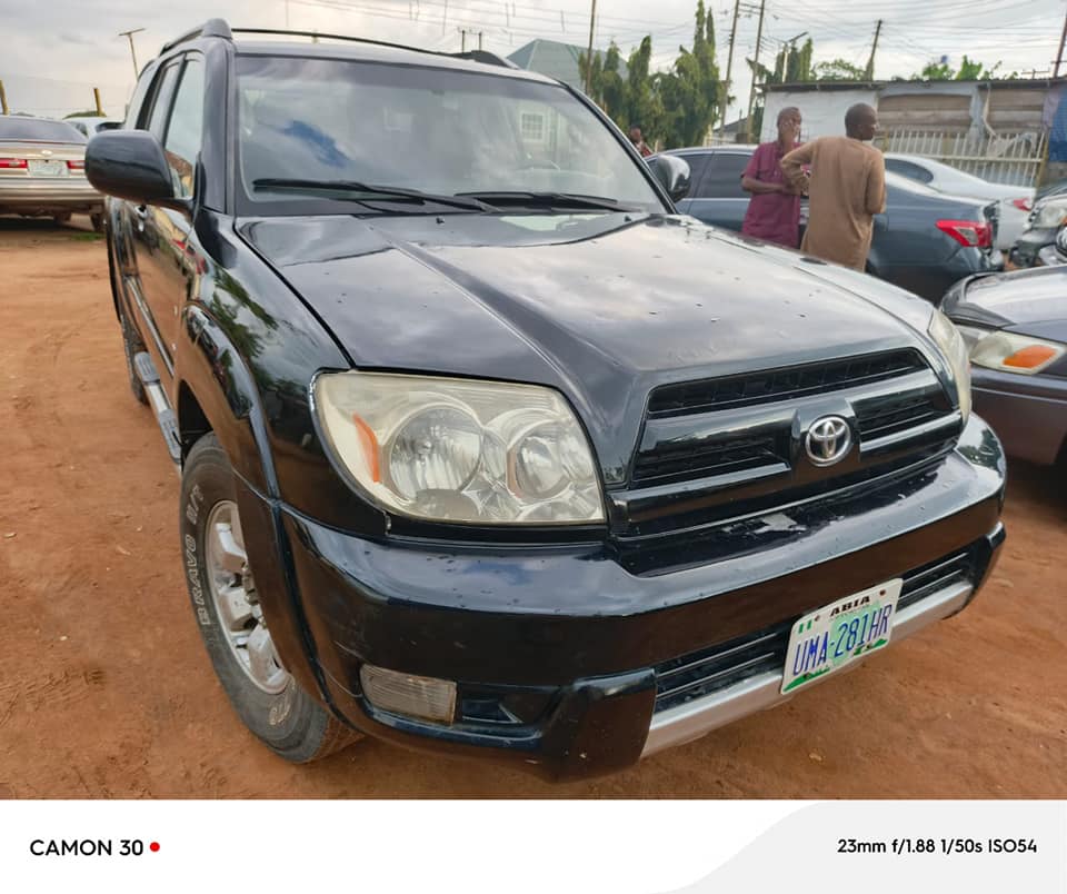 A picture of Toyota 4runner