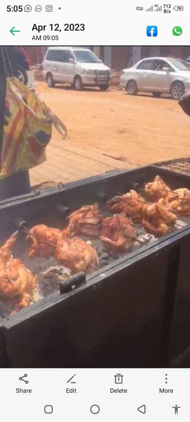 A picture of Chicken roasting machine