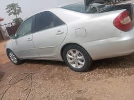 A picture of 2004 model Toyota Camry