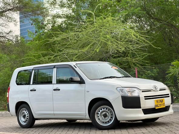A picture of TOYOTA PROBOX NEW 2016