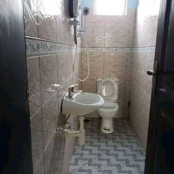 A picture of 2 bedrooms 2 bathrooms house for rent 700k ugx Namugongo