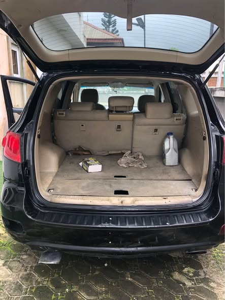 A picture of Hyundai sante fe