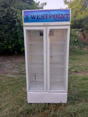 A picture of West point display fridge inapoza Sana bei 720000 