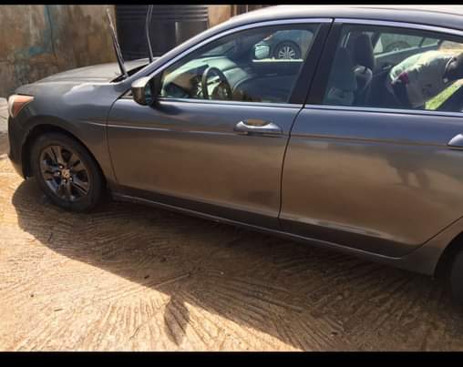 A picture of 2010 HONDA ACCORD