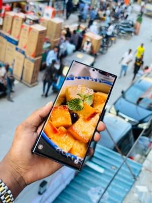 A picture of Samsung S22 Ultra