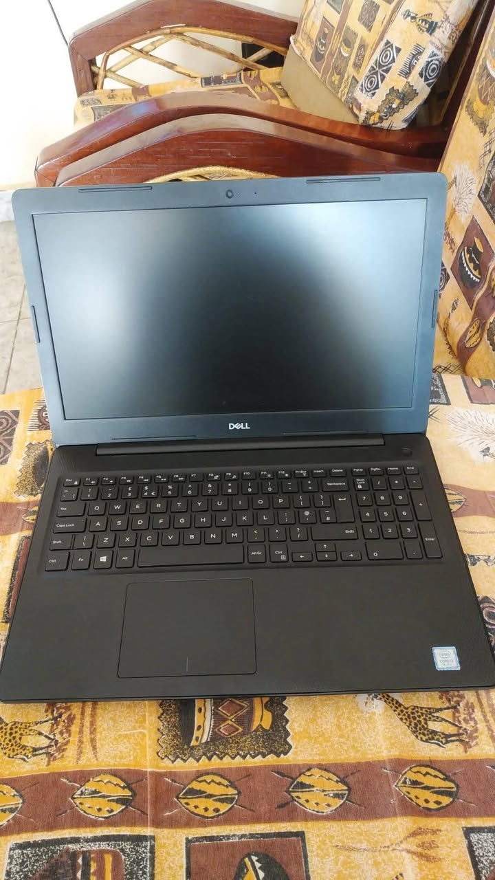 A picture of Inspiron 7th gen