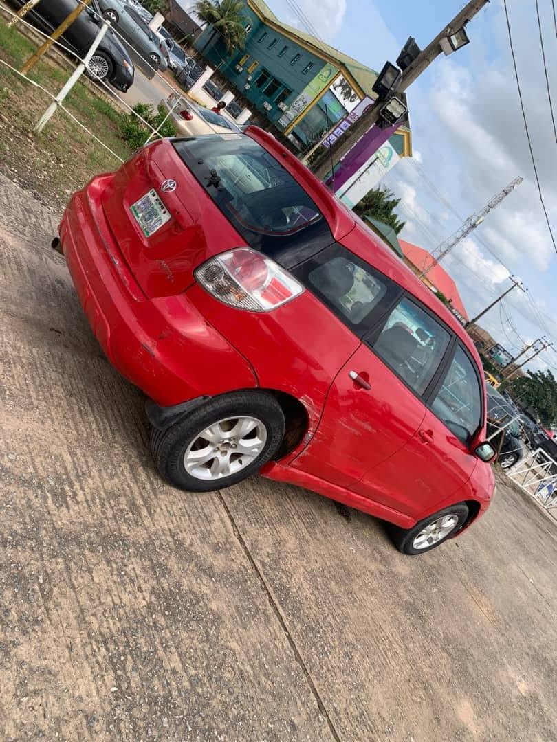 A picture of Toyota Matrix 2095 model