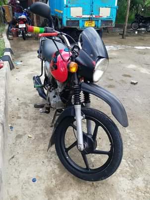 A picture of Boxer 125x Engine Kinanda Jino moja bei 1 35 m